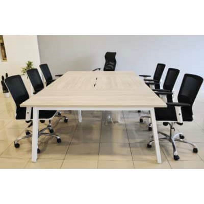 insertion-site-office-Tables-renuion-2.jpg