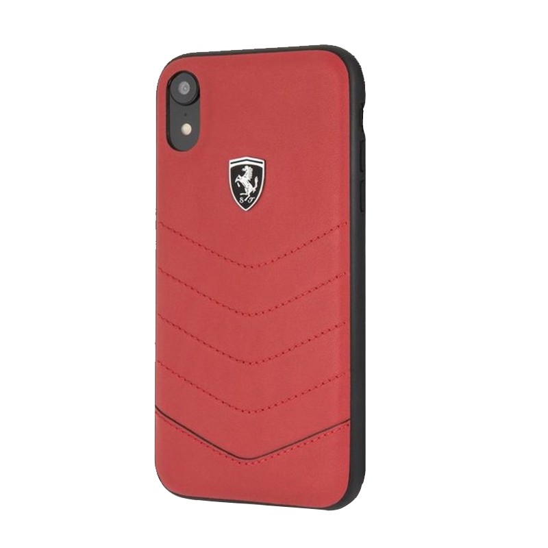 coque-ferrari-heritage-quilted-leather-rouge-iphone-61-xr-1.jpg