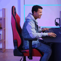 Chaise Gaming Trust Gxt 714BR Ruya Avec Accoudoirs – Rouge & Noir – 25064 Tunisie