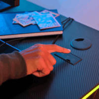 Bureau de Gaming TRUST GXT 709 Luminus RGB – Noir – 25184 Tunisie